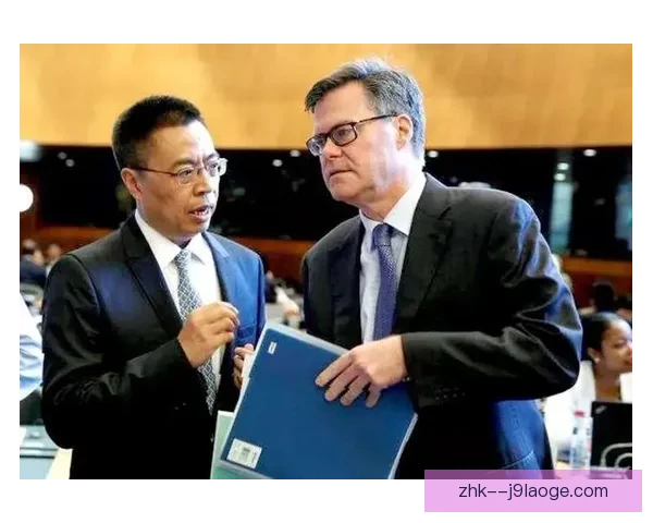 迪恩赫伊森冬窗拒绝弗罗西诺内租借转会加盟罗马决心坚定 迪恩赫伊森冬窗拒绝弗罗西诺内租借转会加盟罗马决心坚定